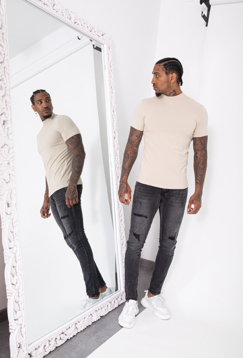 T-shirt col montant