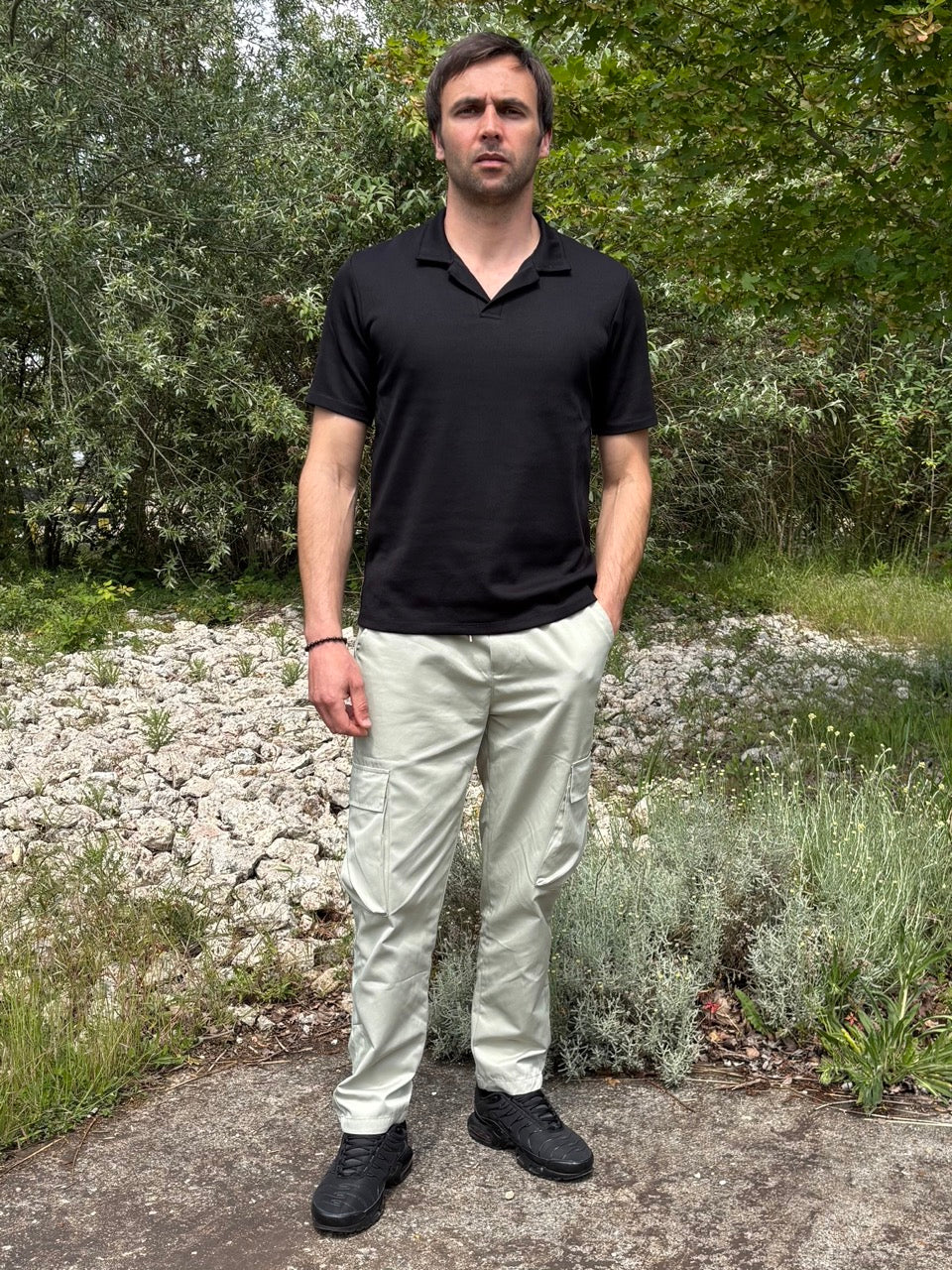Polo Noir Col ouvert souple
